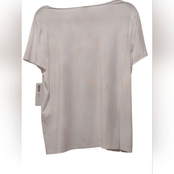 Chico's - NWT, White Blouse W/ Red & Gold Stars, Short Sleeves, Scoop Neck, - Picture 9 of 10